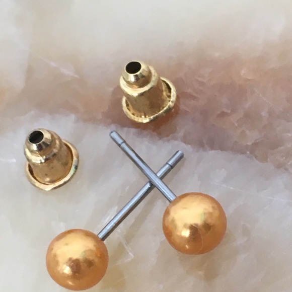 NWOT jewelry earring bundle 3 pairs flamingo star gold (color) ball post - Picture 3 of 5